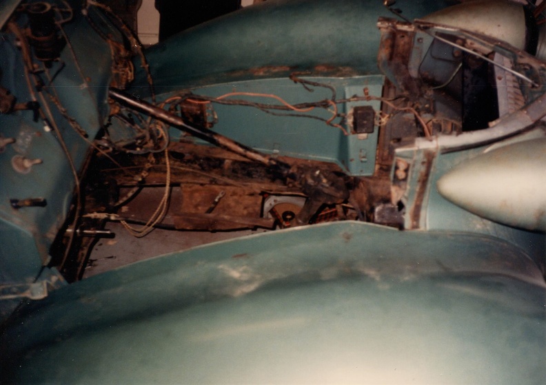 37-Studebaker-President-019.jpg