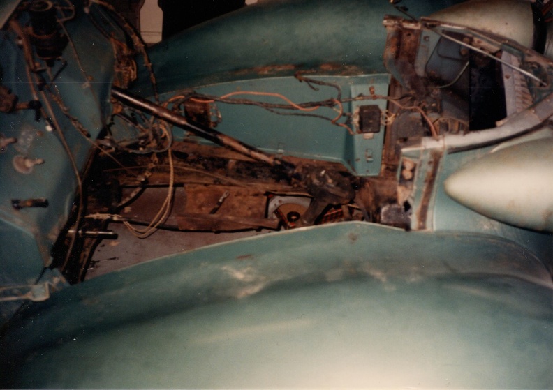 37-Studebaker-President-022.jpg